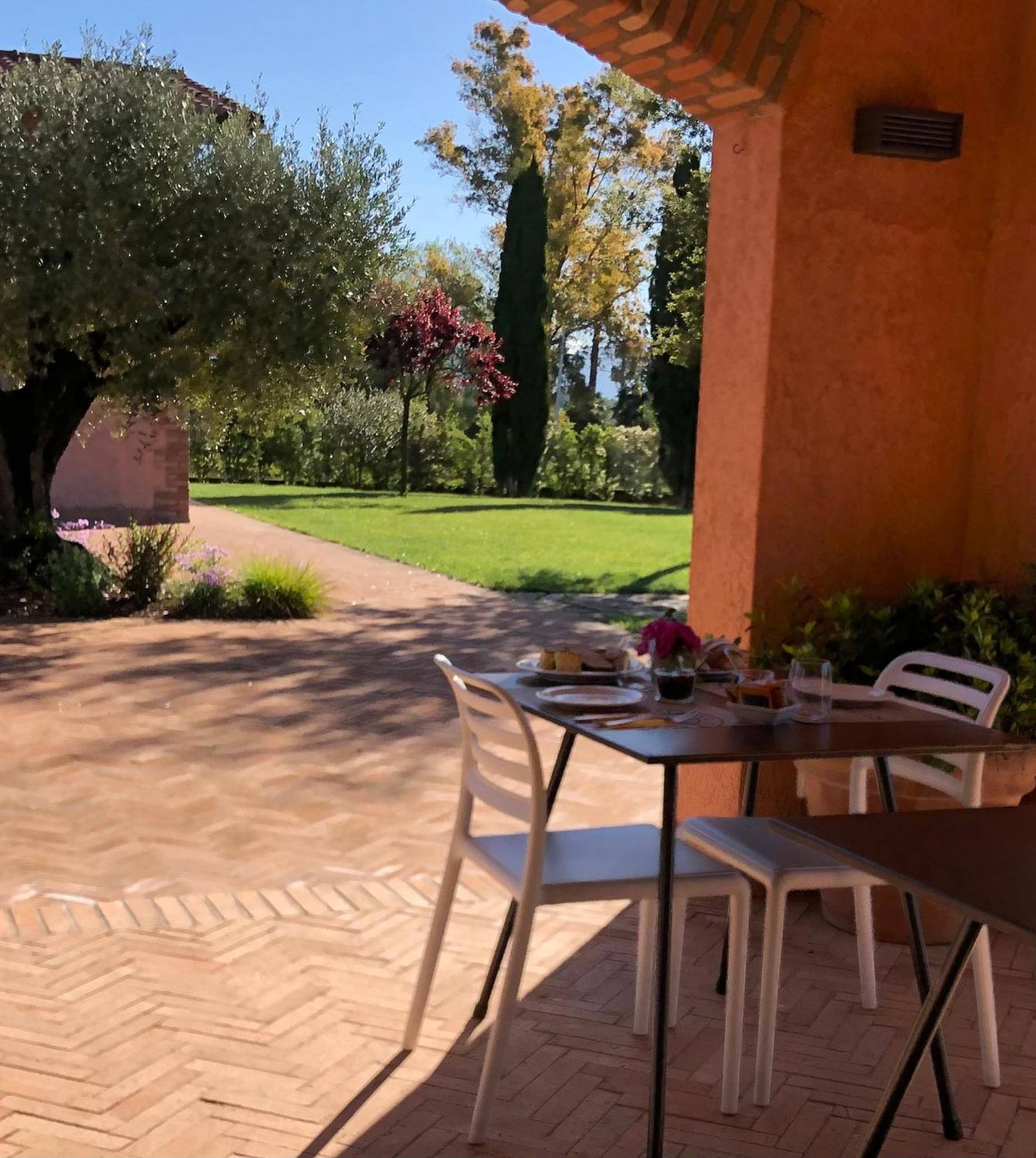 Casale Appia Bed & Breakfast Latina Luaran gambar